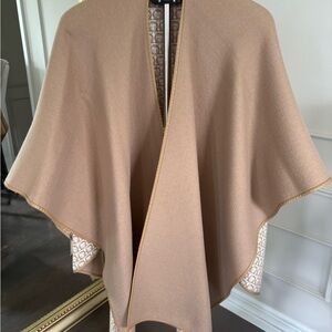 Salvatore Ferragamo Gancini Knitted Wool Cape